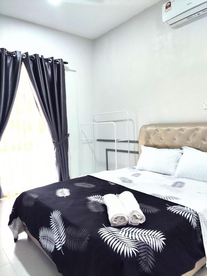 Private Pool Cassa Dinies, Wifi , Bbq,10 Pax Vila Rantau Panjang Exterior foto
