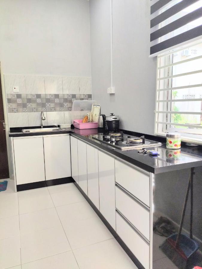 Private Pool Cassa Dinies, Wifi , Bbq,10 Pax Vila Rantau Panjang Exterior foto