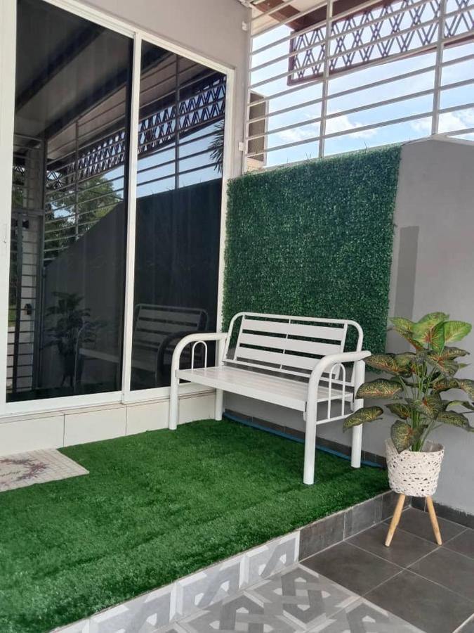 Private Pool Cassa Dinies, Wifi , Bbq,10 Pax Vila Rantau Panjang Exterior foto